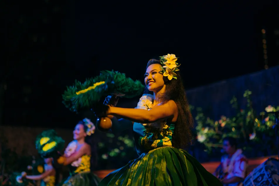 Hula dancer at Pa'ina Waikiki